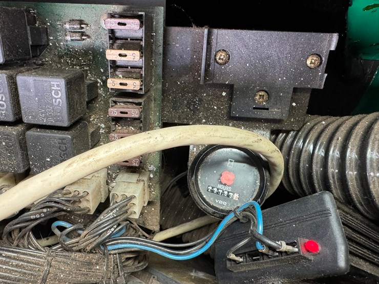 deere-1110d-image-42