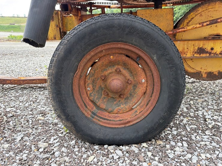 #4026-•-towable-hose-reel-w/-sprayer-image-26