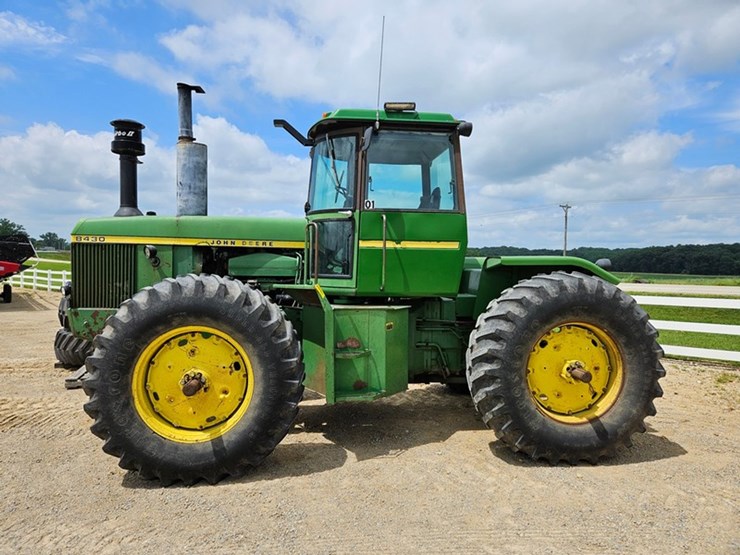 john-deere-8430-image-3