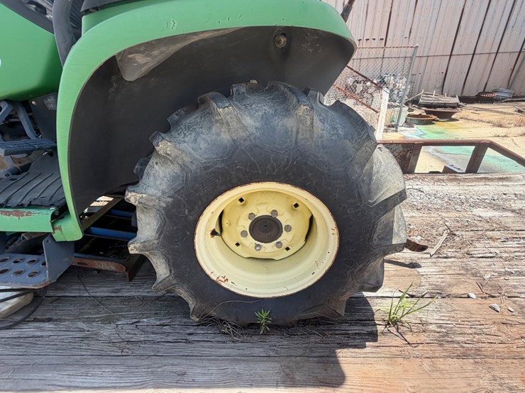 #91-•-john-deere-tractor-image-5