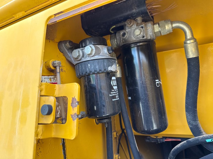 deere-550h-image-36