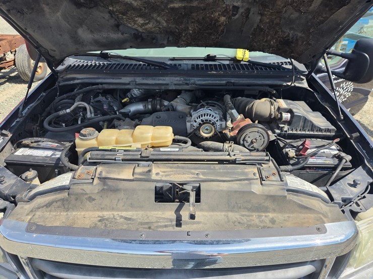 2001-ford-f350-image-32