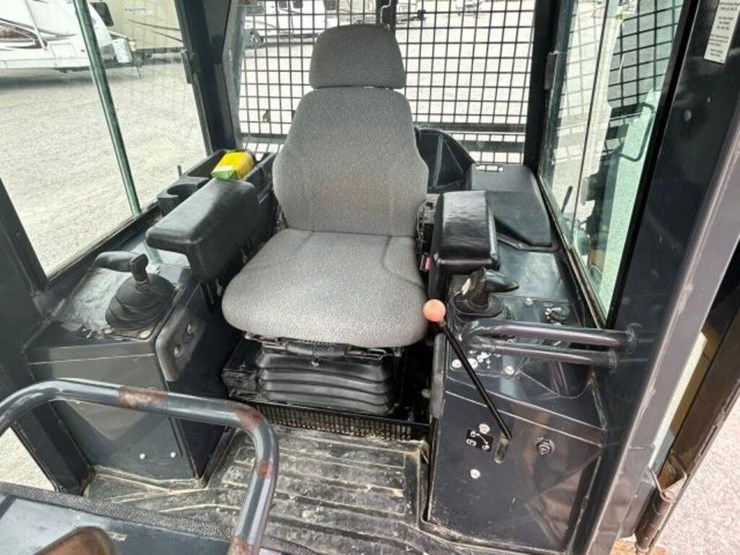 2007-deere-450j-lgp-image-11