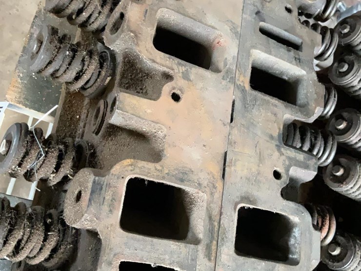 ford-352,-390,-428-edc-e-heads-image-12