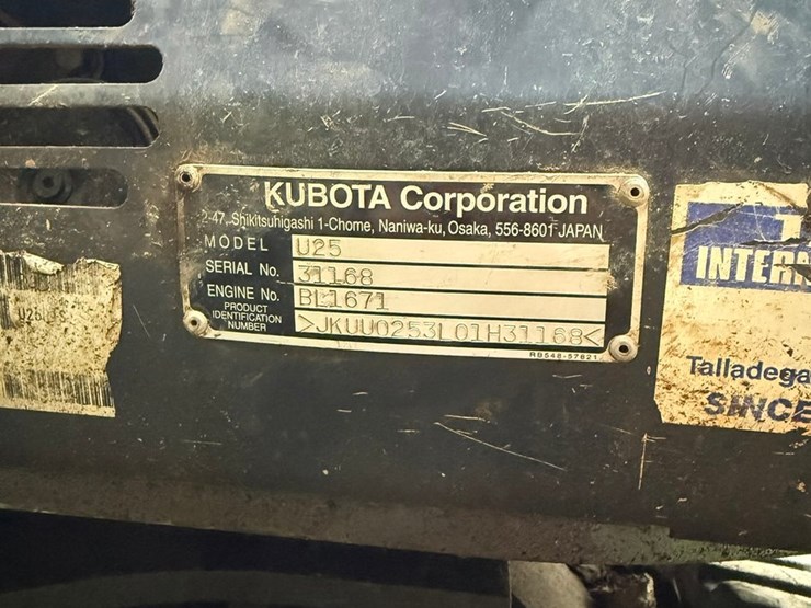 2011-kubota-u25-image-26