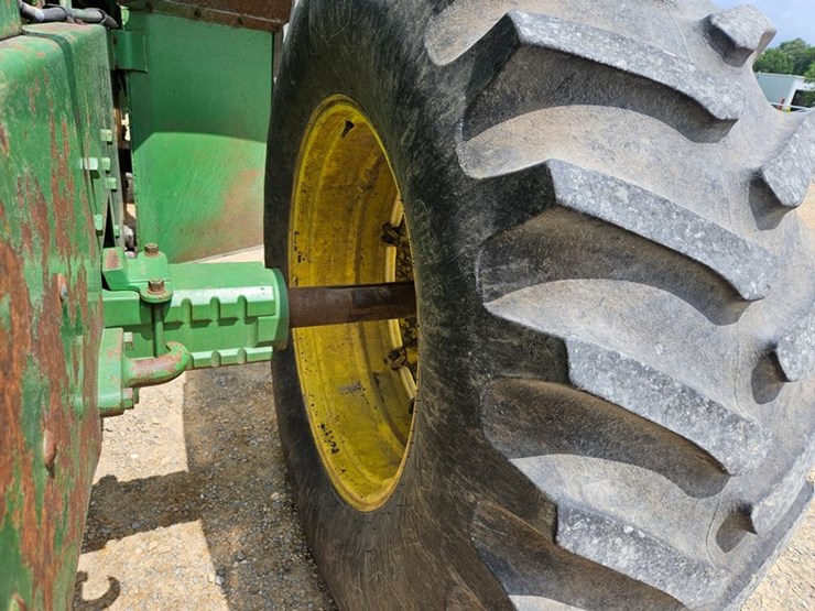 john-deere-8430-image-45