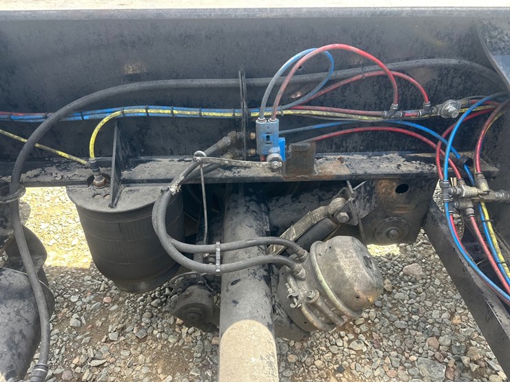 #60924-•-2026-contender-tri-axle-lowboy-trailer-image-36