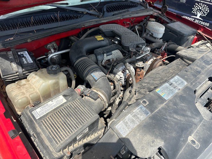 2005-chevrolet-3500-image-31