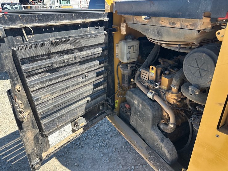 2019-caterpillar-279d-image-33