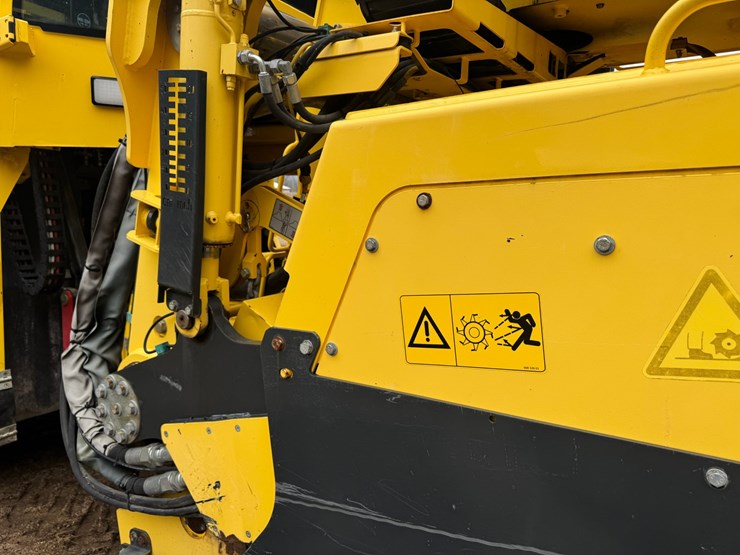 #1251-•-2016-bomag-rs5000-soil-stabilizer-/-recycler-image-56