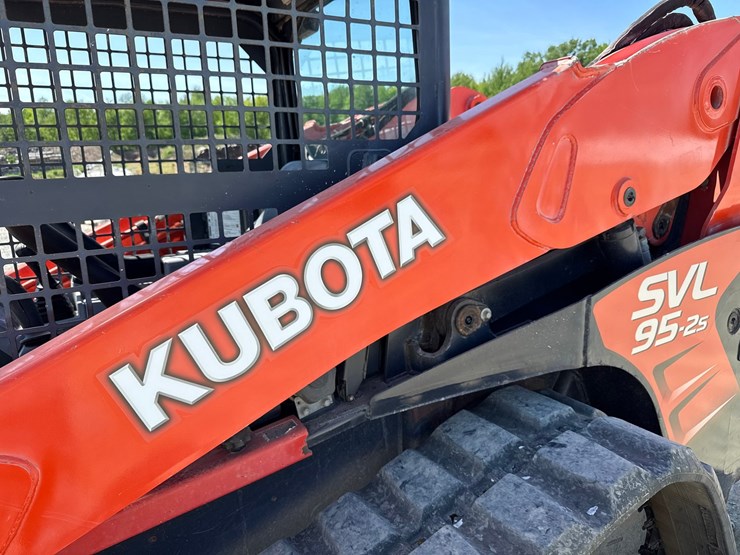 kubota-svl95-2s-image-19