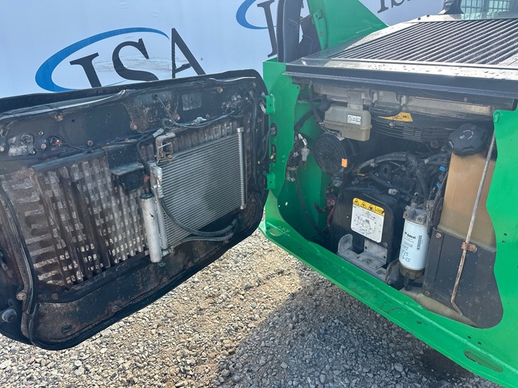2021-bobcat-t76-image-46