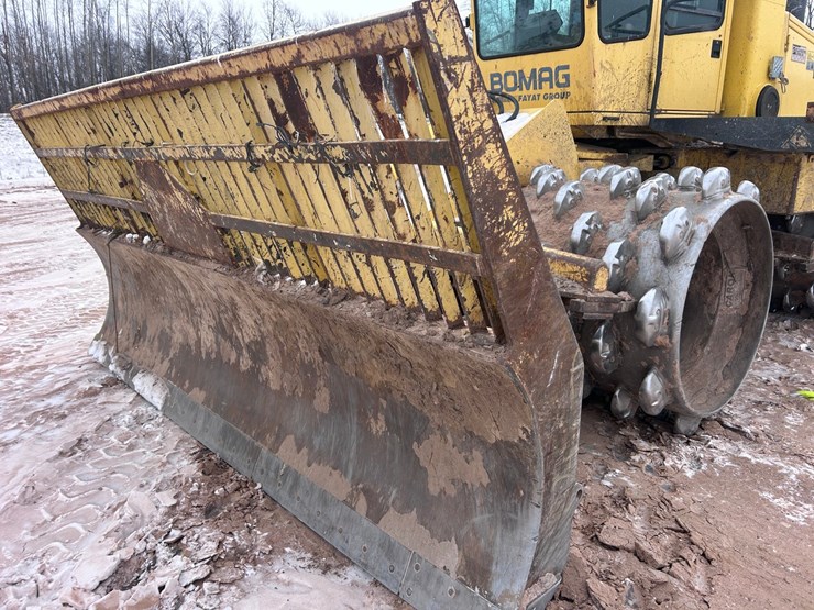#1459-•-2012-bomag-bc572-compactor-image-9