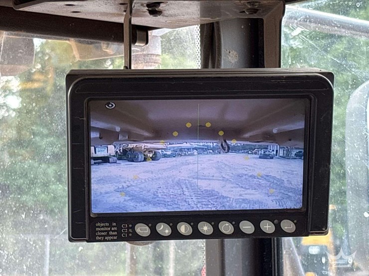 2020-volvo-a25g-image-41
