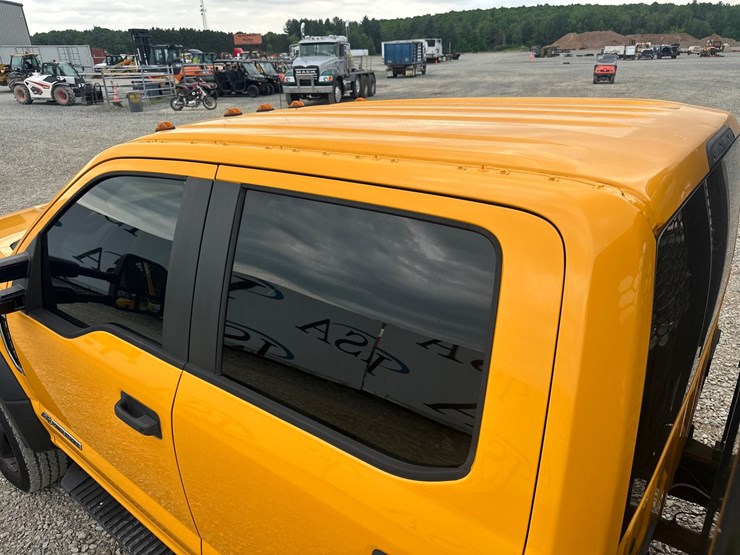 2019-ford-f550-image-22