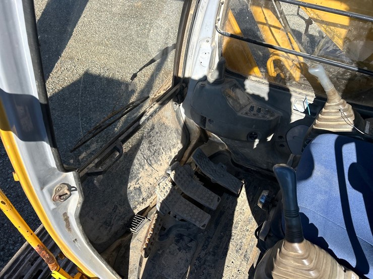 2000-deere-200-lc-image-65