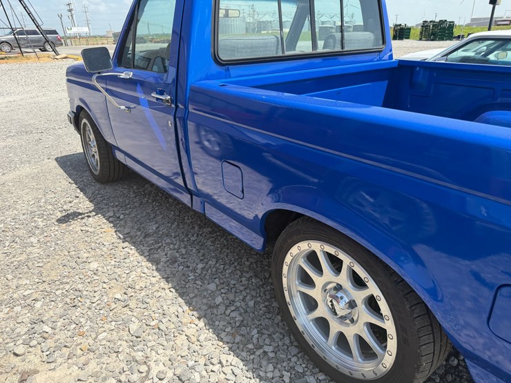 1989-ford-f150-image-15