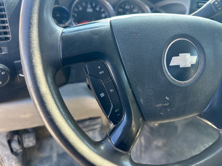 2008-chevrolet-2500-image-30