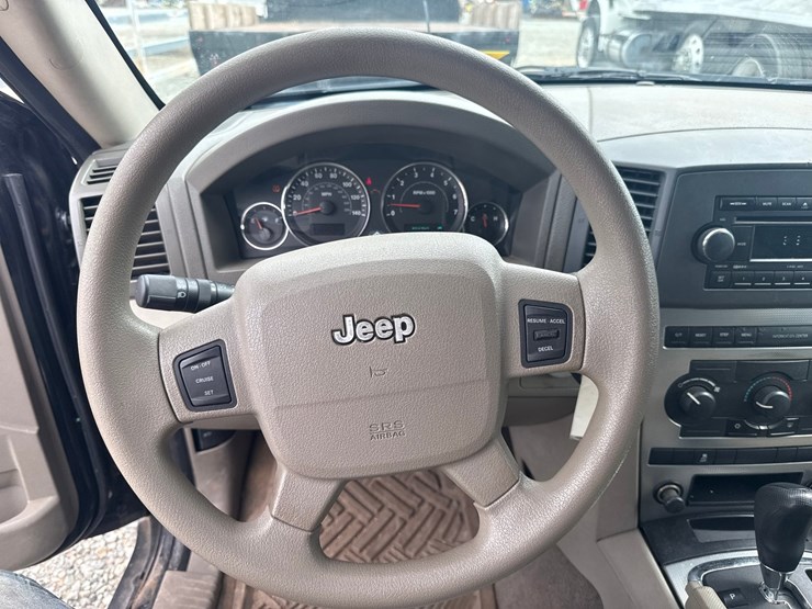2006-jeep-grand-cherokee-image-45