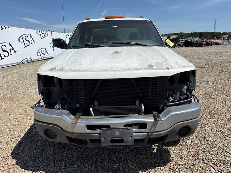 2007-chevrolet-2500-image-8