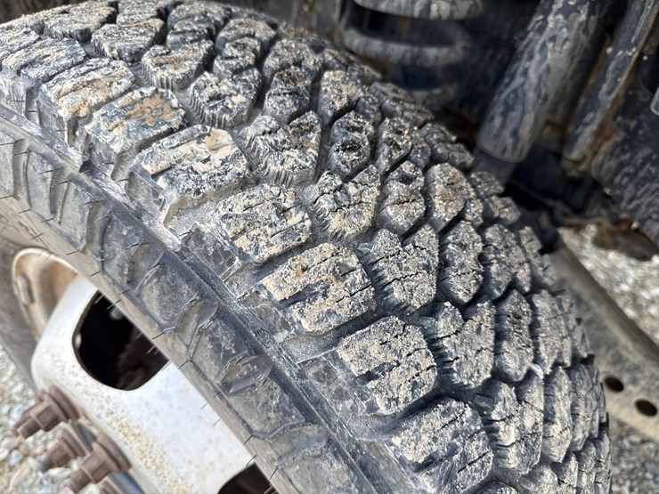 2019-dodge-3500-image-54