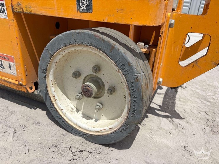 2020-hy-brid-lifts-ps-1430-14ft-scissor-lift-image-22