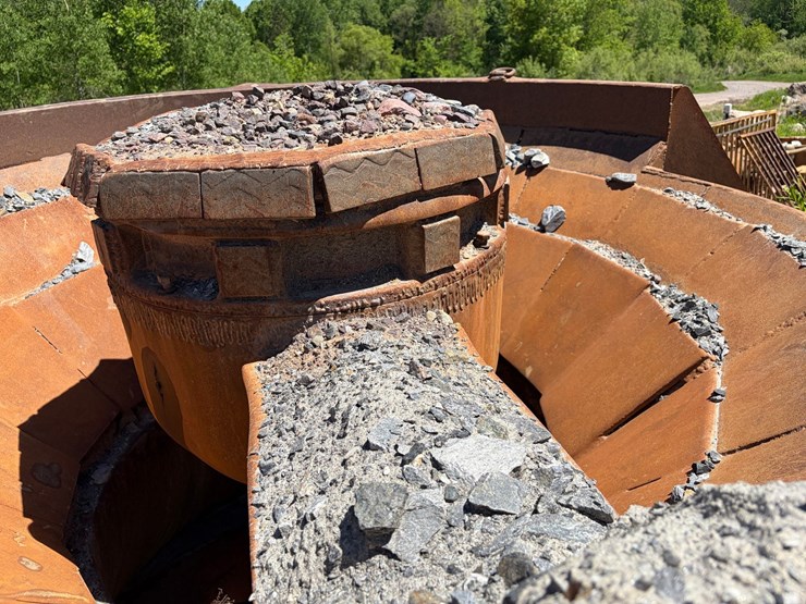 #1799-•-allis-chalmers-hydro-cone-600-crusher-image-31