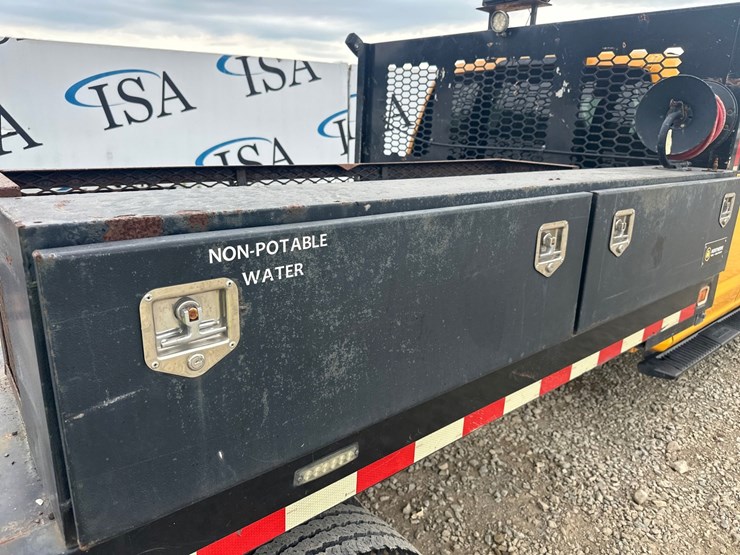 2019-ford-f550-image-16