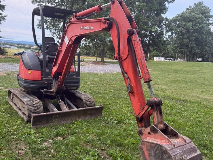 2011-kubota-u25-image-7
