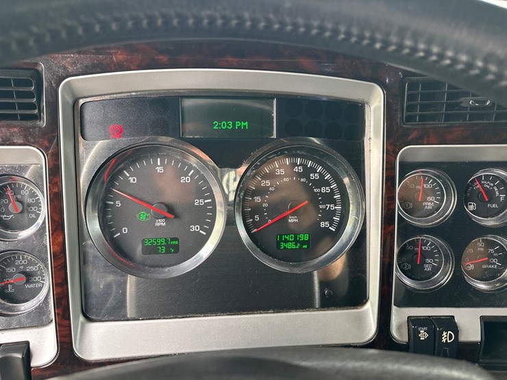 2014-kenworth-t660-image-50
