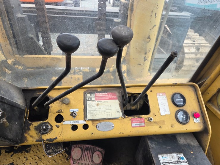 #60845-•-hyster-275-forklift-image-41