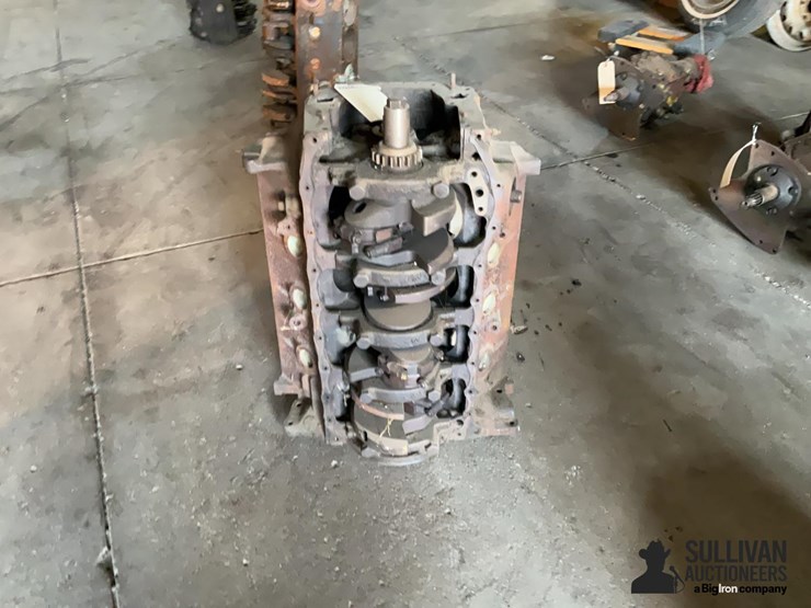 1971-ford-351-4v-m-code-cleveland-2-bolt-main-block-image-2