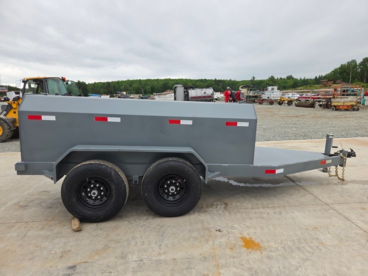 #60917-•-x-star-trailers-approx.-990-gallon-trailer-image-6