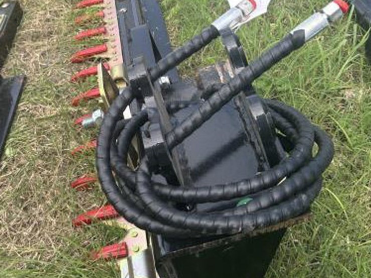 #153-•-hedge-trimmer-mini-excavator-attachment-image-3