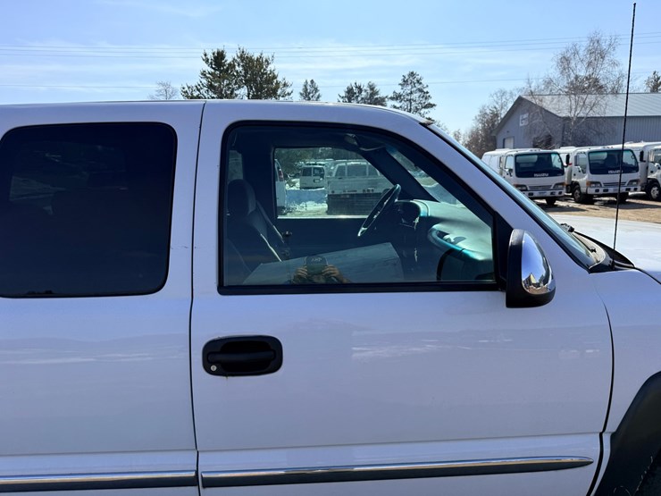 2002-gmc-1500-image-26