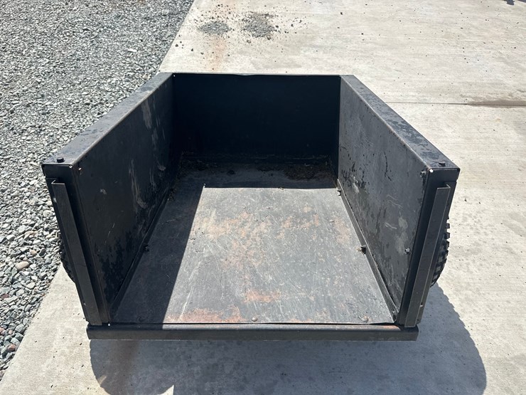 #5020-•-approx-35"x42"-trailer-image-4