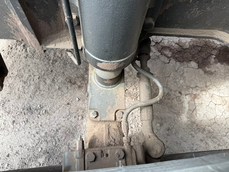 caterpillar-m318-image-80