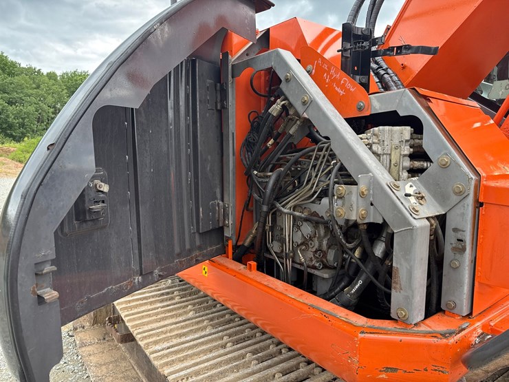 2006-hitachi-zx225-image-50