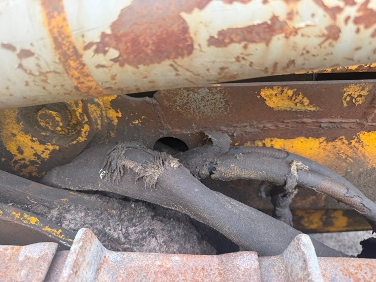 john-deere-450e-image-38