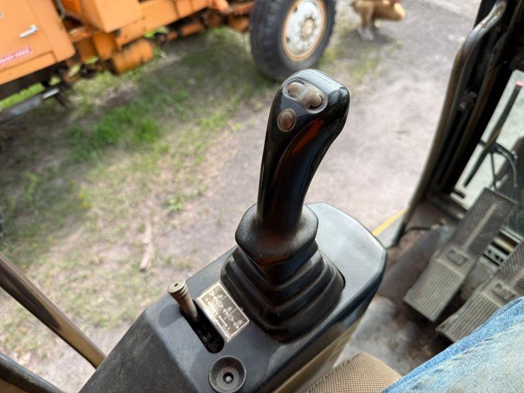 caterpillar-m318-image-94