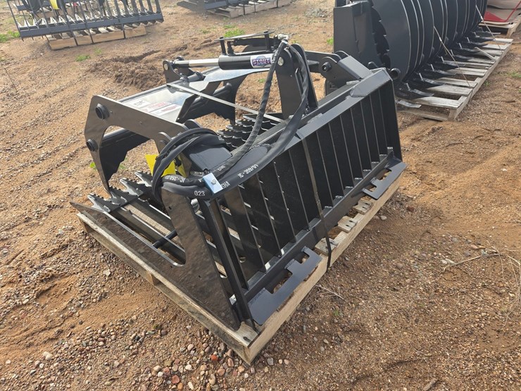 #6011-•-approx.-48"-unused-stout-48-3-skid-steer-rock-grapple-bucket-image-2