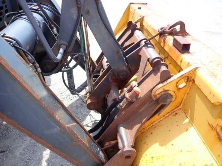 2009-deere-310sj-image-49