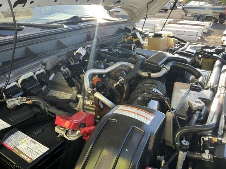 2016-ford-f550-image-15