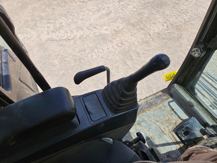 caterpillar-320c-image-52