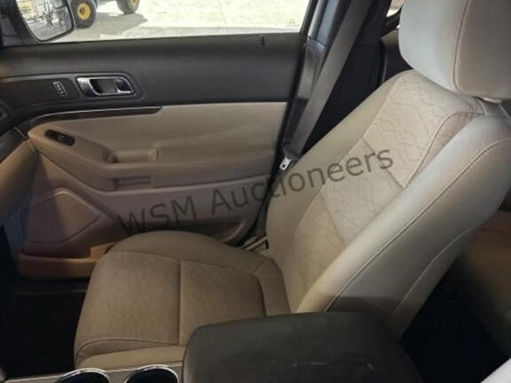 2012-ford-explorer-image-20