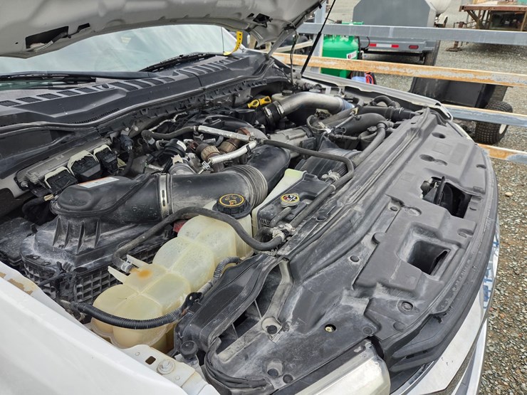 2019-ford-f350-xlt-image-46