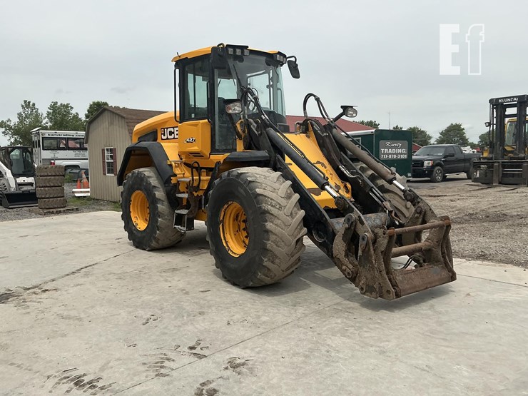 2018-jcb-427-image-6