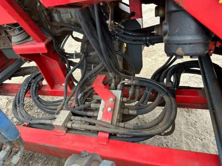 2004-moffett-m50-image-20