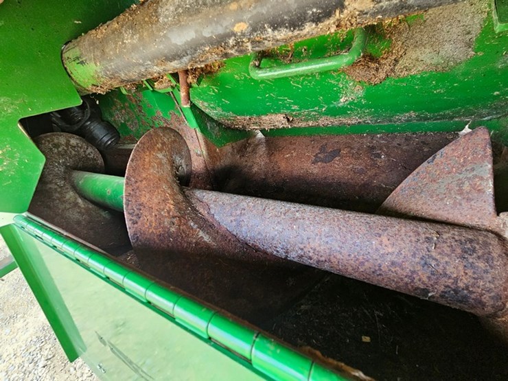 john-deere-3955-image-33