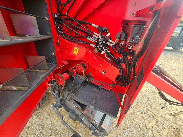 massey-ferguson-2856-image-30
